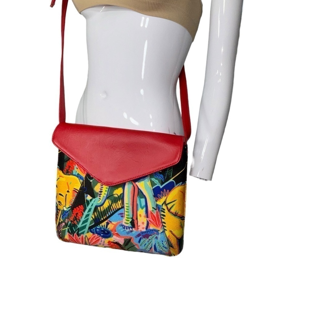 Raquel Arana Gorgeous Vibrant Animal Floral Art Print Adjustable Crossbody Purse